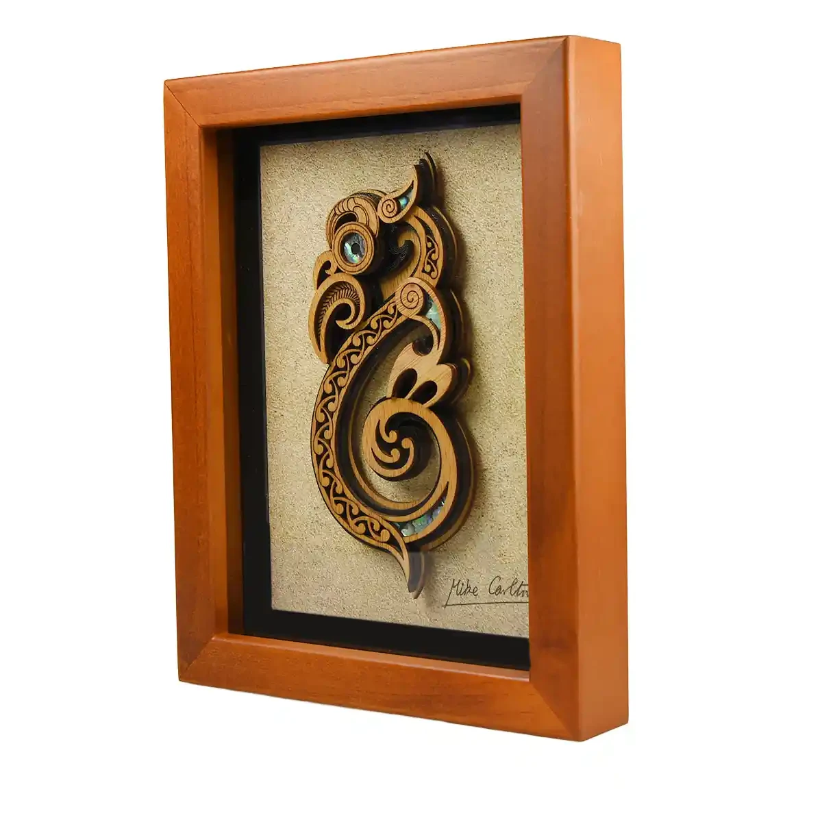 Contemporary Māori art manaia