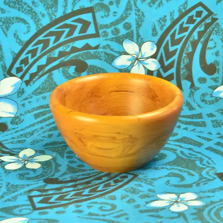 Small rimu bowl from recycled rimu