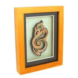 Contemporary Māori art. Framed Māori manaia carving, medium