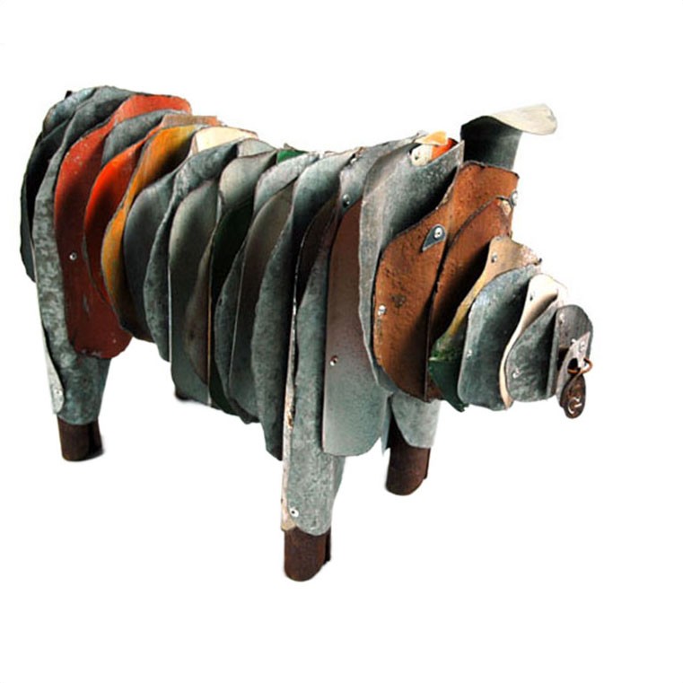 Corrugated iron piglet