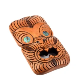 Māori koruru mask