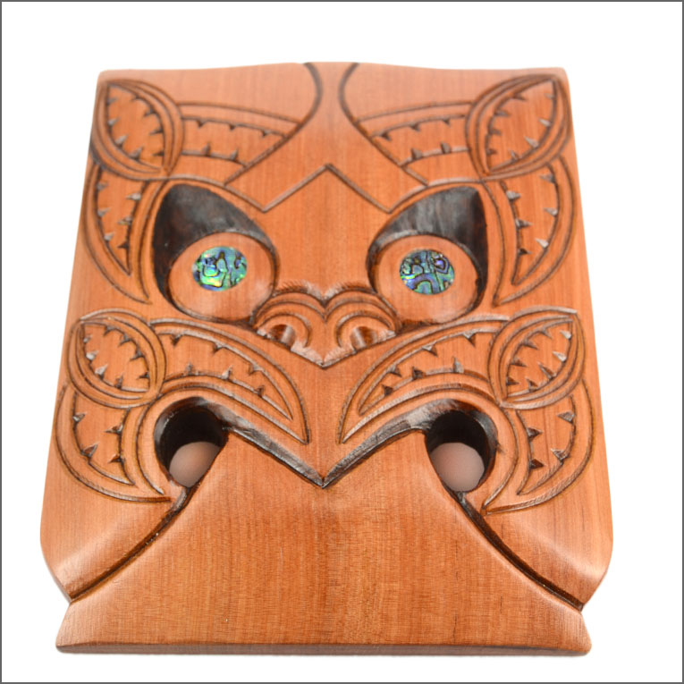 Māori ruru mask from native wood