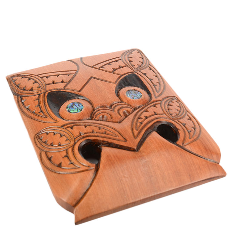 Māori ruru mask from native wood