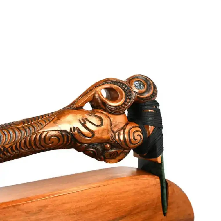 Māori toki Pou Tangata