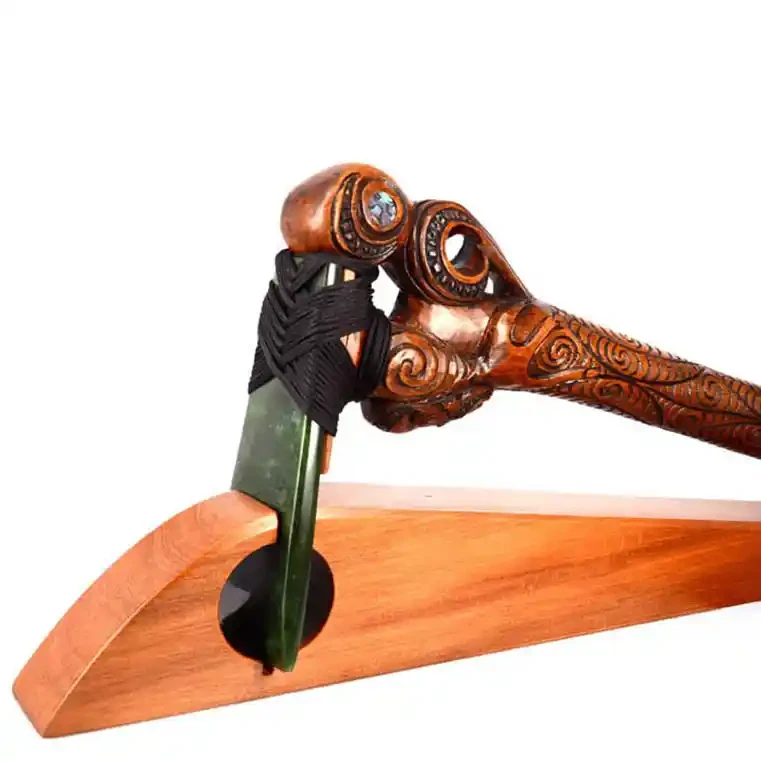 Māori toki Pou Tangata