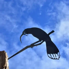 Metalbird silhouette of Huia