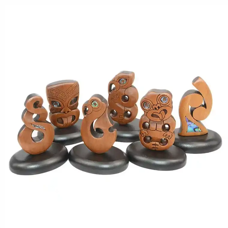 Māori carvings on a stand