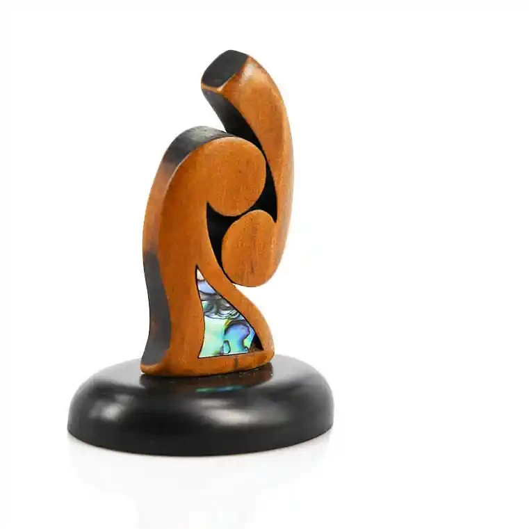 Māori carvings on a stand