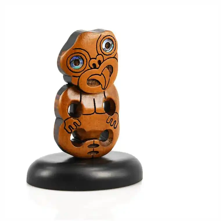Māori carvings on a stand