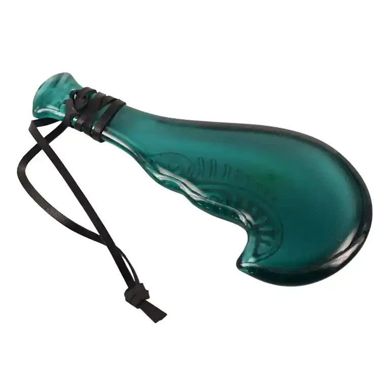 Māori glass mere (wahaika)