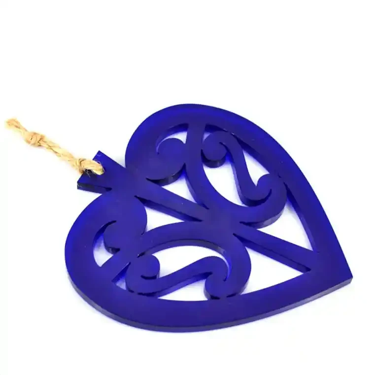 Resin heart wall decorations