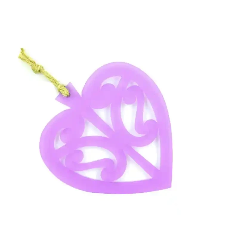 Resin heart wall decorations