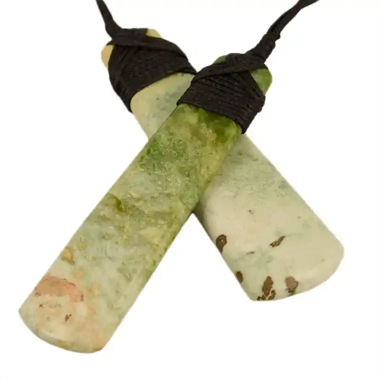 Large light greenstone toki