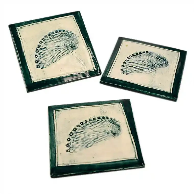 Ceramic tile with paua