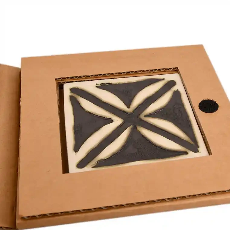 Ceramic tile with tapa