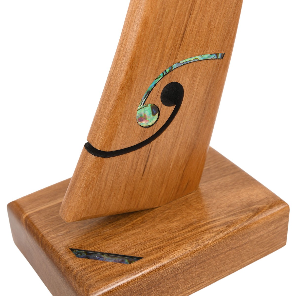 Toki trophy award: strength, courage