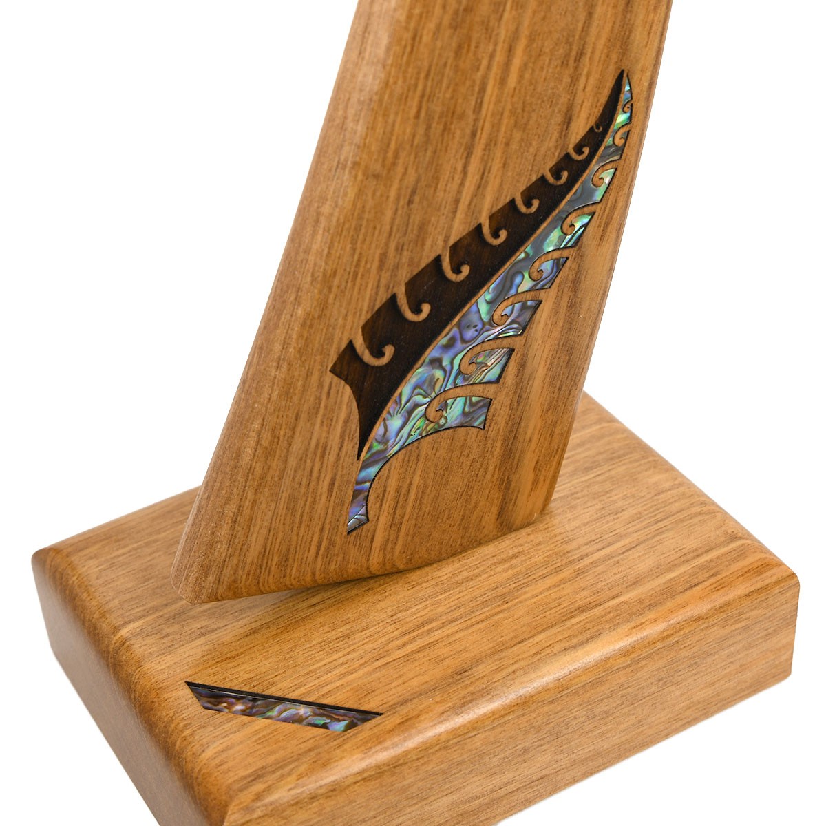 Toki trophy award: strength, courage