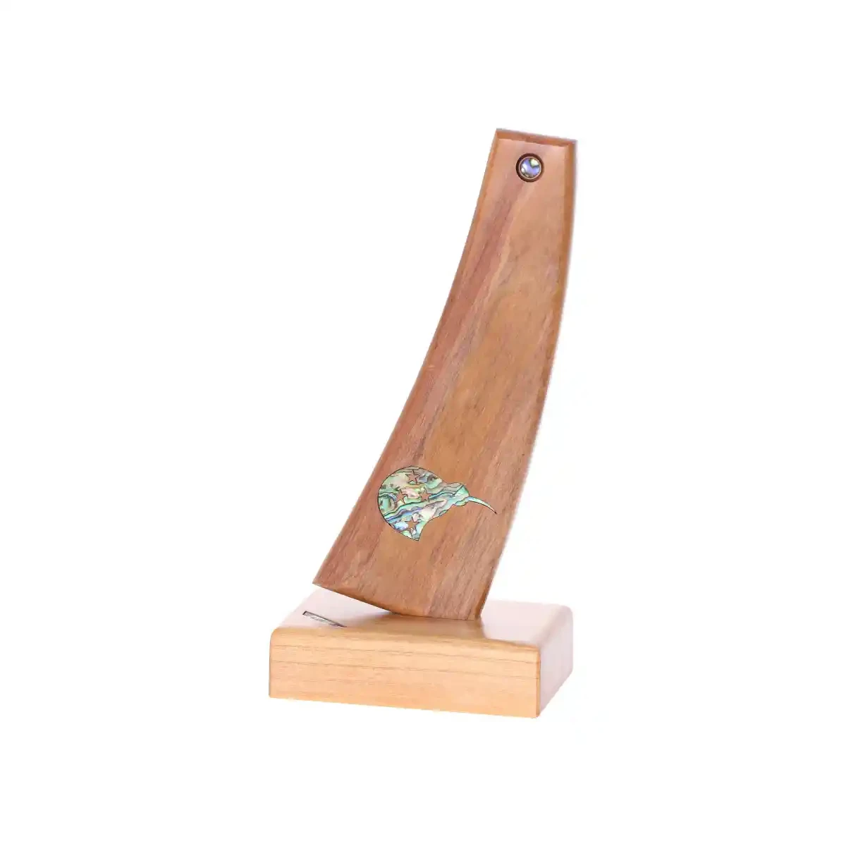 Toki trophy award: strength, courage