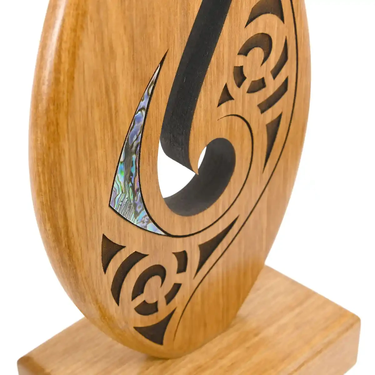 Roimata drop trophy award