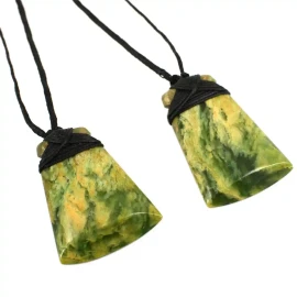 Small adze pendants