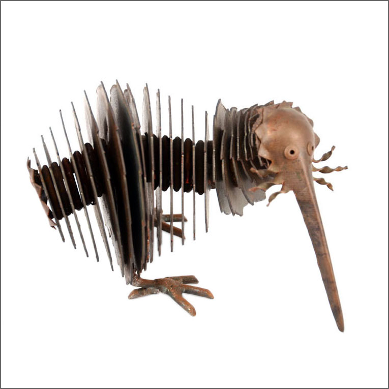 Corrugated copper sawblade kiwi