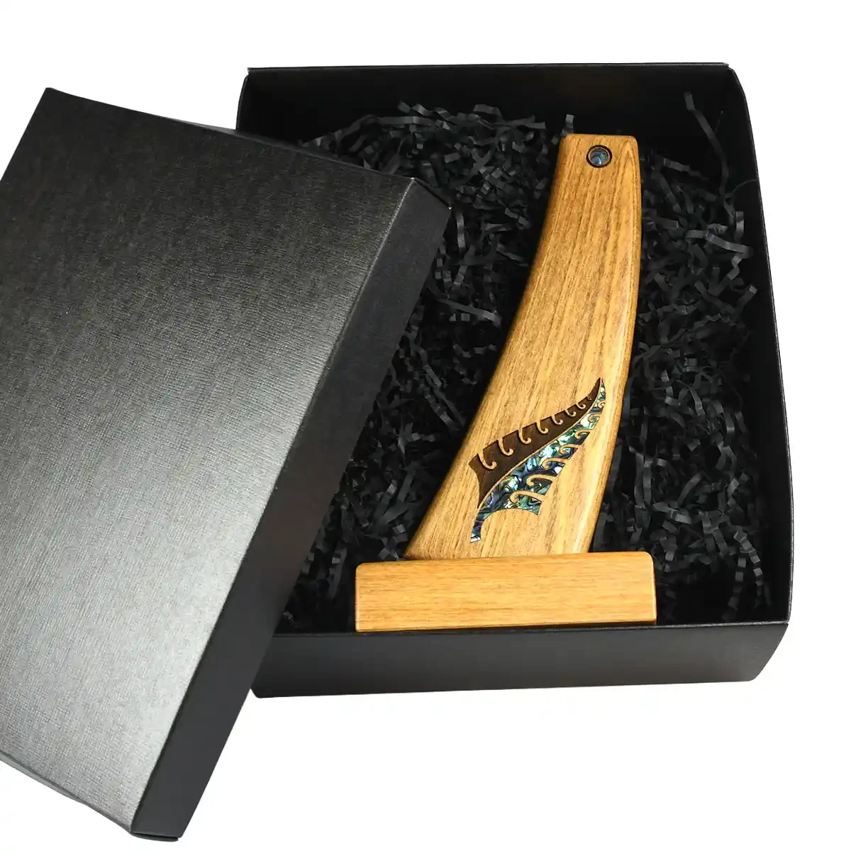 Gift boxes for Māori cultural trophies for premium presentation (only available with a Māori cultural trophy)