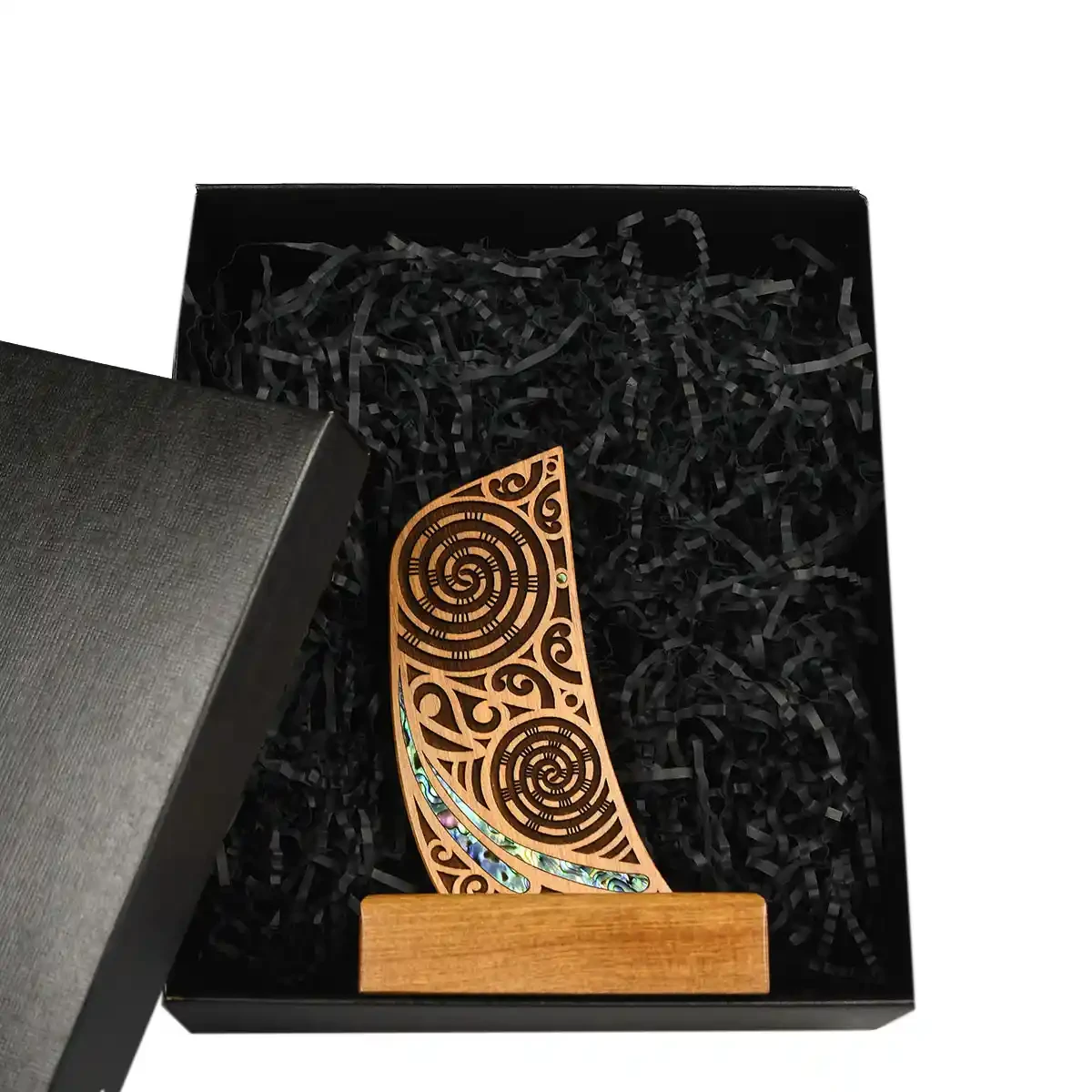 Gift boxes for Māori cultural trophies for premium presentation (only available with a Māori cultural trophy)