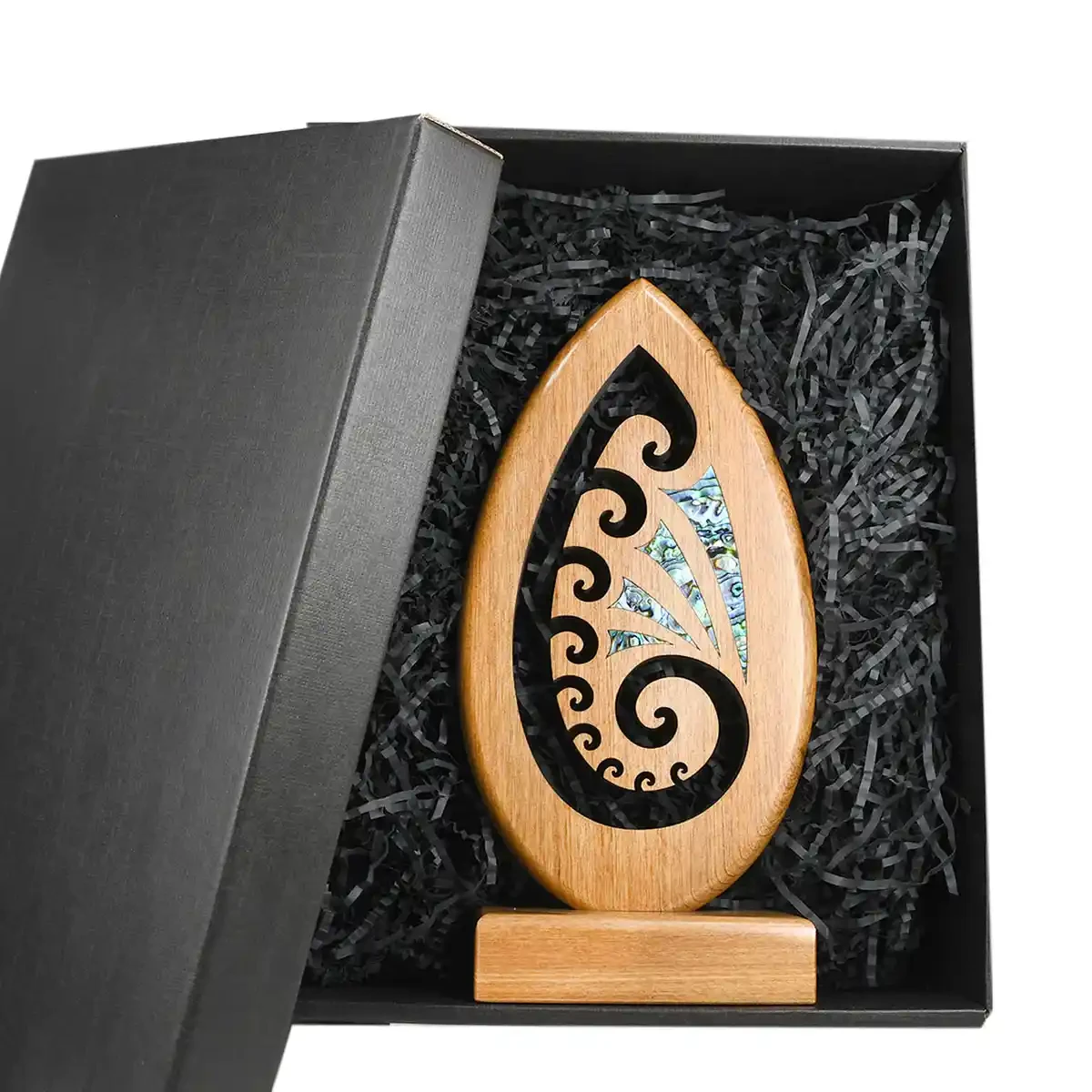 Gift boxes for Māori cultural trophies for premium presentation (only available with a Māori cultural trophy)