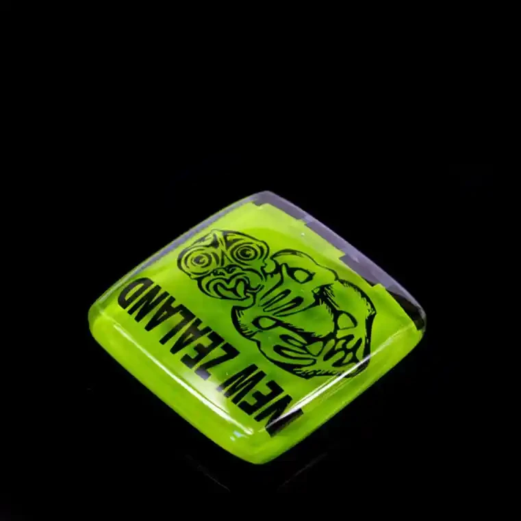 NZ tiki glass note weights. Kiwiana glass: