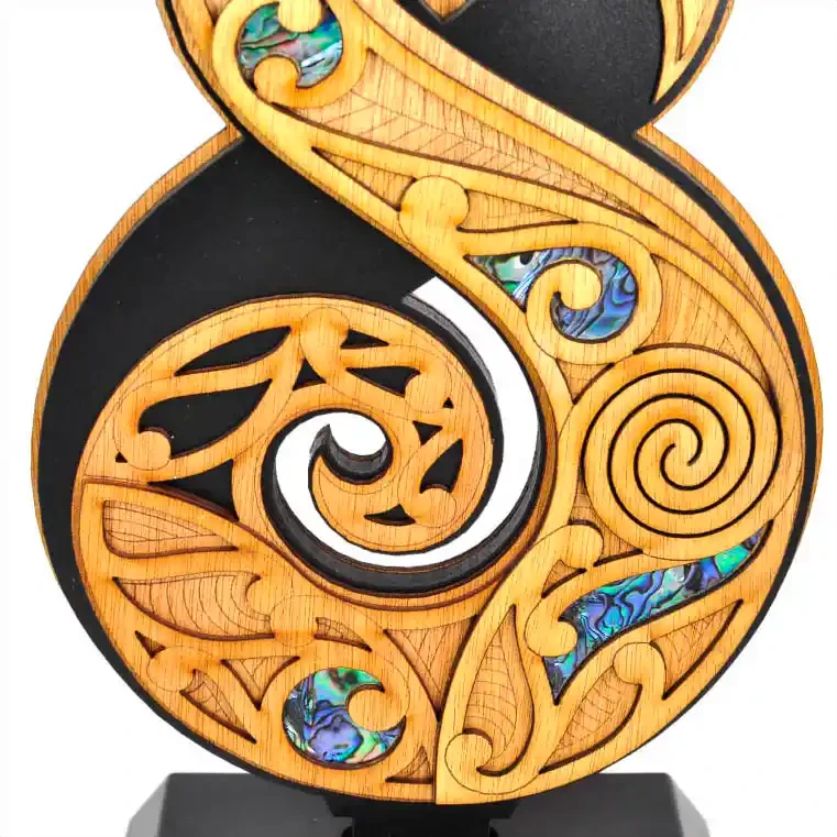 Large double twist pikorua trophy with engraving