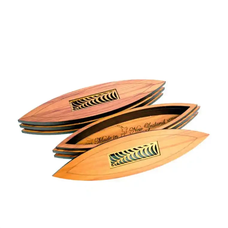 Nikau endeavour box: rimu