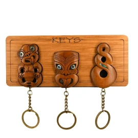 Māori key holder