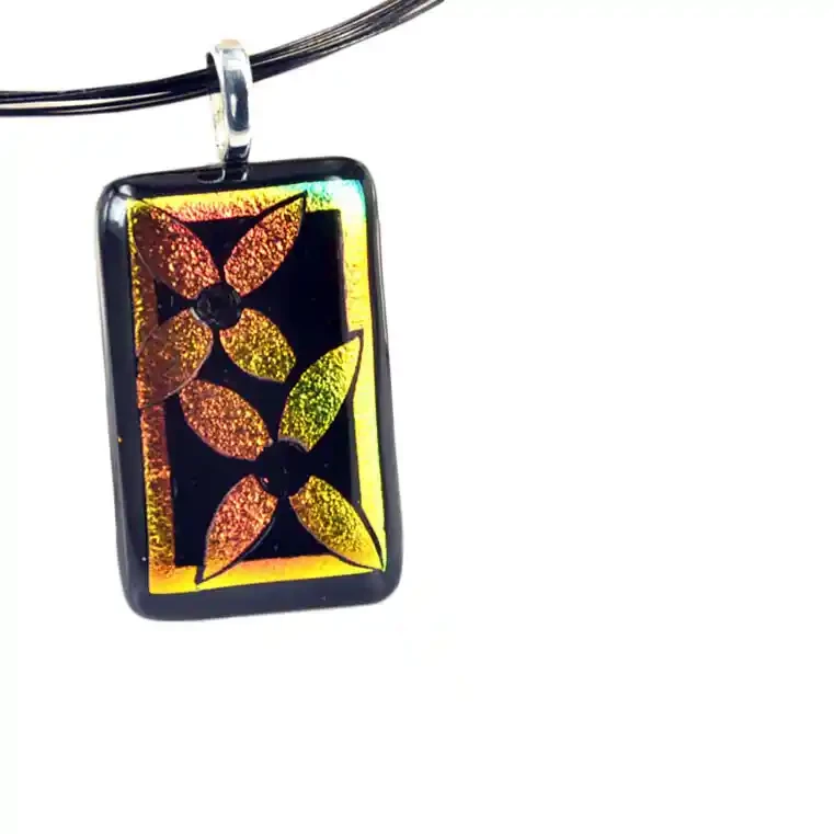 Daisies glass pendant